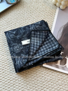 Retro Luxury Grey Black Double-Sided Scarf Artistic Versatile Layering Square Scarf Waist Belt Womens Fashion Accessory