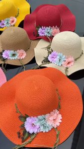 หมวกสานปีกกว้างหยักคลื่นผู้หญิง ทรงกลม รสชาติ ประดับคาดดอกไม้ รหัสสินค้า C057