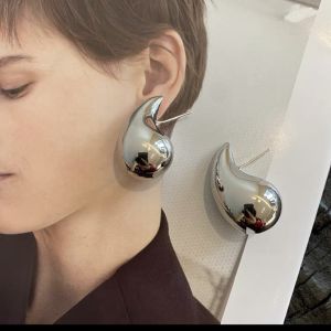 18K Gold Plated Copper Waterdrop Earrings Smooth Surface High-End Sensation Metal Jewelry Fresh out Fashionable Womens Accessory