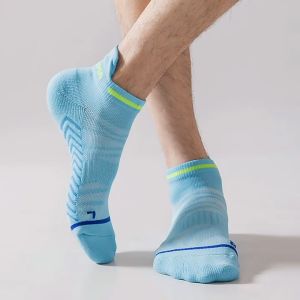 Kaos Kaki Fitness & Sport: Pilihan Terbaik untuk Kaos Kaki Olahraga