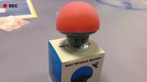 Mini Mushroom Bluetooth Speaker - Creative Mini Suction Cup Portable Smart Speaker for Phones - Cross-border Cartoon Gift