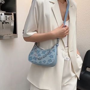 เครื่องสำอาง กระเป๋าสะพายข้าง สไตล์เกาหลี ใต้วงแขน สำหรับผู้หญิง กระเป๋าสะพายข้าง สไตล์เกาหลี แฟชั่นมาใหม่ ราคาที่สุด สีของเครื่องมือกำลังเป็นเรื่องง่าย