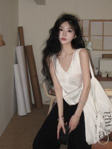 เสื้อกั๊กผ้าซาตินหลวมๆ คอวี แขนกุด เสื้อชั้นในผู้หญิงฤดูใบไม้ผลิและฤดูใบไม้ร่วง เสื้อผ้าทำงานสไตล์ไฮเอนด์