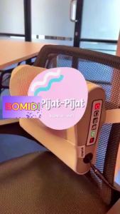 เครื่องนวดคอไฟฟ้า ประคบร้อน นวดคอ บ่า ไหล่ อัตโนมัติ 6ปุ่ม แก้ปวดเมื่อย เบาะนวดอเนกประสงค์ หัวนวด20หัว เบาะนวดอเนกประสงค์ หมอนนวด