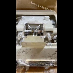 Kacamata Minus Photochromic -0.25 s/d -8.00: Pilihan Terbaik untuk Pria & Wanita