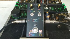 Efek ASFX SYNTH FX 8 bit: Oktaf Up & Down untuk Gitar & Bass