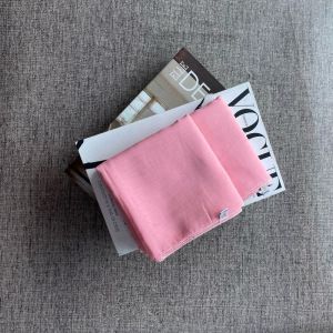 Segiempat Paris jadul varisha Finishing Di Neci 2 sisi | Variska| red rose | Hijab Segiempat Paris Premium | Kerudung Segiempat Paris jadul | Paris jadul