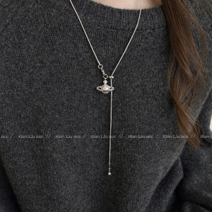 New 2025 Womens Saturn Pendant Necklace Pearl Clavicle Chain Long Sweater Chain Luxury Feelings Fashion Jewelry Accessories