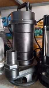 ปั๊มแช่ ไดโว่ ปั๊มจุ่ม ดูดน้ำ หรือ ดูดโคลน ปั้มแช่ดูดโคลน 2 นิ้ว FUJIWA FAIR-600SW กำลังไฟ 600 Watt ขดลวดทองแดง