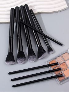 Black 9-piece makeup brush set: Blush brush eyeshadow brush contouring brush soft bristle complete makeup tools for beginners