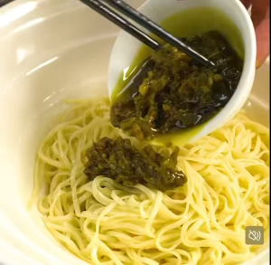 Chuan Wa Zi Sze Chuan Roasted Chili Sauce 230g Numb&Spicy Broth Mala Paste川娃子烧椒酱皮蛋烧椒酱钵钵鸡麻辣香锅