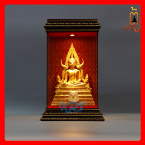 ตู้กระจกใส ฐานไม้กรอบโอ๊ค-ทอง พื้นกำมะหยี่สีแดง กระจกหนากันฝุ่น100% ดีไซน์คลาสสิกสวยงาม