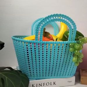 ตะกร้าพลาสติก สี่เหลี่ยม  ตะกร้ามีหูหิ้ว ตะกร้านิ่ม ตะกร้าช้อปปิ้ง สูง 10นิ้ว กว้าง 10.5นิ้ว