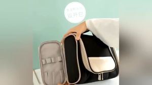 Túi Đựng Mỹ Phẩm Du Lịch Nhiều Ngăn Chống Thấm Có Túi Hai Bên Đựng Cọ Bàn Chải Thiết Kế Quai Xách Tiện Lợi