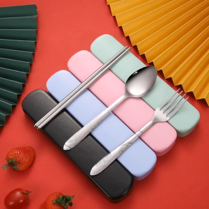 Sendok Set 3IN1 Stainless Steel / Alat Makan Sendok Garpu Sumpit Set Dengan Kotak Praktis