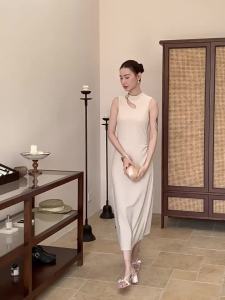 Chinese Style Hollow-out Metal Pin Slimming Dress