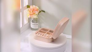 Sofia Jewelry caseTravel Organizer Mini PU Leather Storage for Necklaces Earrings Rings