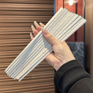 ตะเกียบโลหะผสมระดับไฮเอนด์ทนทานทนต่ออุณหภูมิสูง เรียบหรู สไตล์เกาหลี อุปกรณ์รับประทานอาหารเหมาะสําหรับใช้ในบ้าน