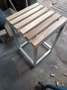 bangku kayu rangka besi holo