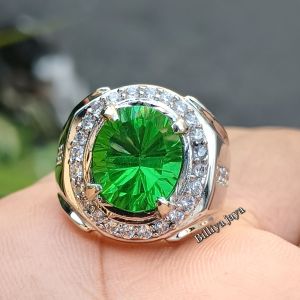CINCIN BATU GREEN MOLDAVITE TOP QUALITY