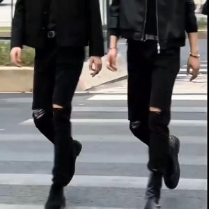 Fashion Black Ripped Jeans: Stylish Summer New Arrivals