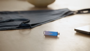 SANDISK CREATOR PHONE DRIVE FOR IPHONE (LIGHTNING & USB-C)