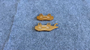 Cặp má phanh trước Suzuki EN150 mẫu tốt