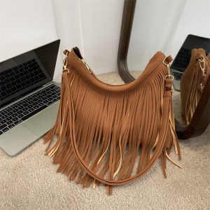 Meria European Style Double-Sided Tassel Womens Shoulder Bag Soft Leather Retro Crossbody Dumpling Bag for Casual Scenarios