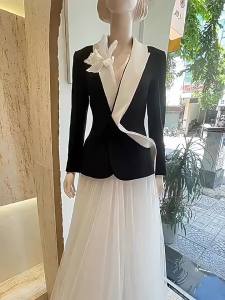 French Elegant Black and White Contrast Blazer Slim Fit