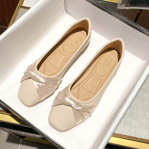 Spring 2024 Fairy Tale Flat Head Square Mouth Womens Shoes Versatile Fashionable Slip-On Rubber Outsole Ultra-Fine Fiber Lined