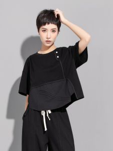 เสื้อยืดคอกลมแขนสั้นทรงหลวมสำหรับผู้หญิงในช่วงฤดูร้อน สไตล์ BM ทรงสั้นไม่สมมาตร ทรงพังก์ ทรงหลวม ทรงปกติ