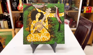 🌿 TRANH SƠN MÀI CÔ GÁI ĐÀN NGUYỆT –Size 40x40 Cm / VẺ ĐẸP NGHỆ THUẬT VIỆT 🌿