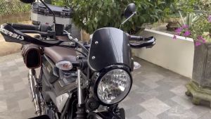 Kính Chắn Gió Yamaha Pg1