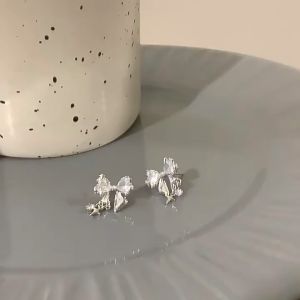 Bow zircon earrings fashionable high-end niche versatile earrings popular earrings Korean earrings for women耳饰