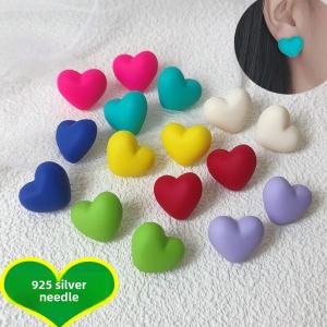 S925 Silver Needle Heart Shaped Earrings Womens Small Colorful Fashionable Original Design Ear Jewelry Accessory