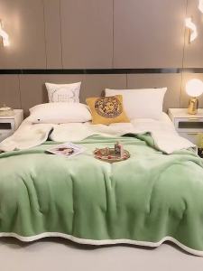 MOLORE | Thick Warm Lamb Wool Blanket