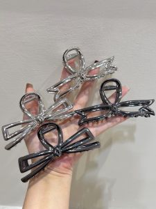 Elegant Simple Versatile Cool Metal Style Silver Alloy Butterfly Knot Hair Clip Korean Fashion Updo Shark Clamp Hair Accessories