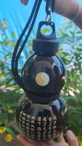 750ml Chinese Classic Style Water Bottle - Leak-Proof Large Capacity Kettle for Outdoor Sports