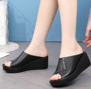 sandal cewek kekinian sandal wedges wanita terbaru