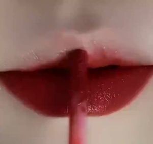 Extraction ลิปกลอส เครื่องสำอางสำหรับผู้หญิง ลิปทินท์เนื้อนุ่ม ลิปสติก ลิปตินทน ลิป ลิปไม่ติดแมส เนื้อแมตต์