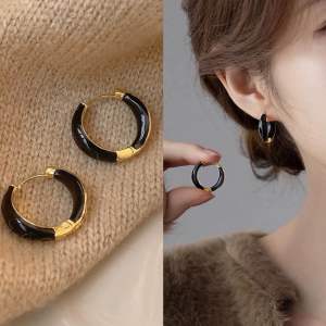 (Bebas beli 2 dapat bonus) A39 COD Anting bulat hitam simple elegan titanium wanita original