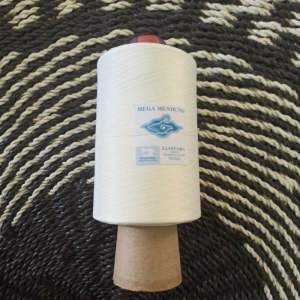 Benang Obras Polyester Hitam & Putih 500 gram // Konnes Double //