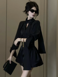 Bộ Váy Ngắn Hai Mảnh Thanh Lịch Kiểu Pháp Cho Nữ Mùa Thu 2025 Bộ Váy Ngắn Bó Eo Cao Và Quần Áo Hai Mảnh Cho Phụ Nữ