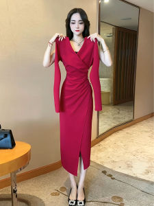 ชุดเดรสยาวคอวีสไตล์ฝรั่งเศส ทรงเข้ารูป แขนยาว ทรงเข้ารูป เดรสยาวคลุมเข่า ทรงเข้ารูป ฤดูใบไม้ร่วง 2025 ชุดเดรสผู้หญิง