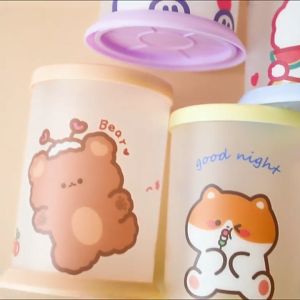 MOMO Cute Cartoon Round Folding Pen Holder: A School Stationery Solution
