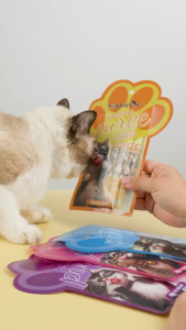 Carry’s 4 in 1 Yummy Puree Stick / Creamy Melty Lickable Cat Treats Snacks (15g x 30 Sachets) 450G
