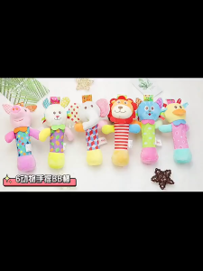 [Little B House] Soft Baby Rattles Plush Animal Infant Squeak Sound Sensory Toys 宝宝手抓棒摇铃 Mainan Rattle -BT454