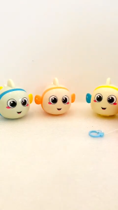 (CHẠY CÓT - CÓ ĐÈN) Đồ chơi cá hề chạy bằng dây cót - có đèn phát sáng dễ thương cho bé