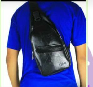 Tas Selempang Pria Wanita
