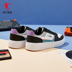  Mens Low Top Skate Shoes Spring 2025 Casual Sport Sneakers Black White Contrast Leather Surface Lightweight Supportive